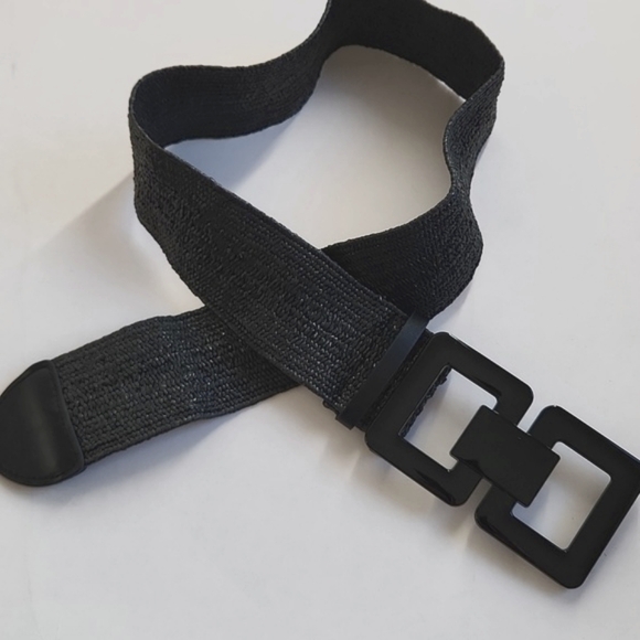 Black Stretch Braided Belt with Glossy Buckle - Picture 3 of 5